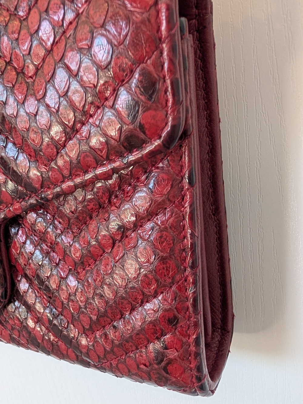 Gucci Red Python Print GG Marmont Wallet On Chain - Picture 5 of 13